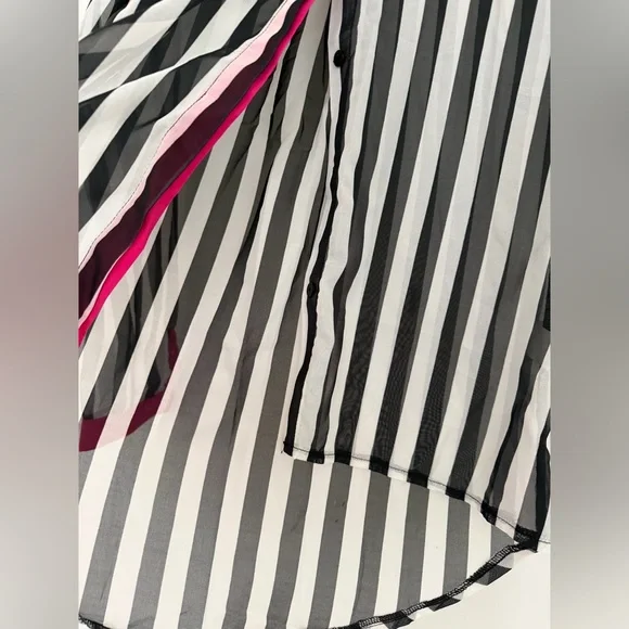 Striped Black and White Blouse with Pink Accents - Picture 3 of 8